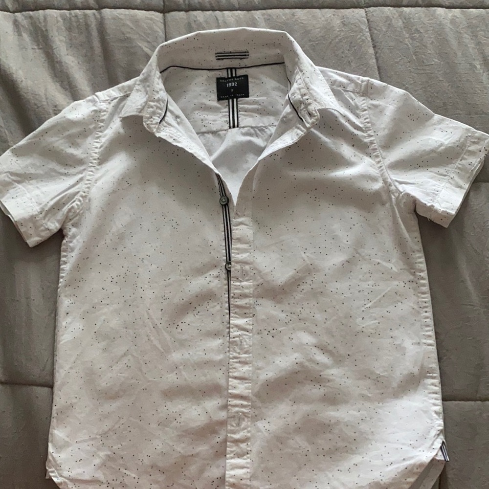 Boys White Print Short Sleeved ButtonUp size 7